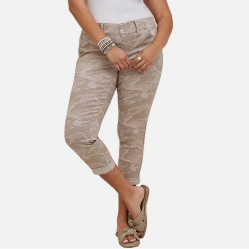 TORRID Womens Jeans SZ 22 Crop Aviator Skinny Stretch Twill Mid-Rise Camoflage
